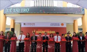 Khánh thành ngôi trường mới ở vùng 'rốn lũ' Quảng Công