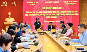 Giao ban công tác văn học, nghệ thuật quý III 