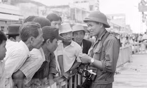 Nhà báo Hứa Kiểm – người góp phần lưu giữ những khoảnh khắc lịch sử của dân tộc