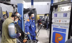 Quỹ bình ổn giá xăng dầu Petrolimex tiếp tục âm 440 tỷ đồng