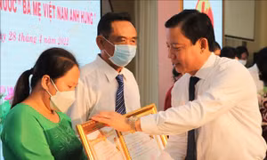 Long An: Tổ chức truy tặng danh hiệu cho 17 Mẹ Việt Nam Anh hùng 