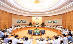 Nghị quyết Phiên họp Chính phủ tháng 9: Mạnh tay với 'tín dụng đen', siết, đòi nợ thuê
