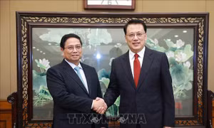 Thủ tướng Phạm Minh Chính gặp Bí thư Thành ủy Trùng Khánh