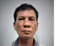 Tạm giữ nghi phạm bỏ thuốc mê để cướp tài sản trên xe khách