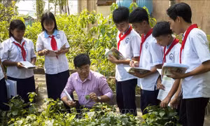 Xây dựng trường học thân thiện cho con em đồng bào Khmer