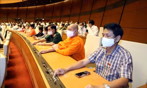 Thông qua Nghị quyết về Chương trình xây dựng luật, pháp lệnh năm 2022