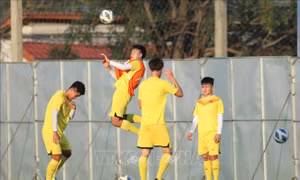 U23 Việt Nam tập luyện trên sân Chang Training Ground 1