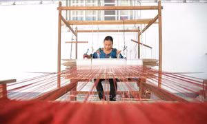 Hướng đi mới cho nghề dệt thổ cẩm của đồng bào Khmer An Giang