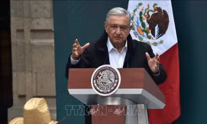 Mexico đình chỉ quan hệ với các Đại sứ quán của Mỹ và Canada