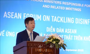 Chung tay ứng phó và xử lý tin sai sự thật trên không gian mạng