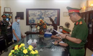 Phạt tù cựu Giám đốc Trung tâm Kiểm soát bệnh tật tỉnh Nam Định cùng 7 đồng phạm 