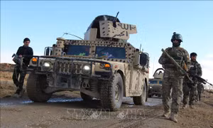 NATO cảnh báo sẽ không rút quân khỏi Afghanistan nếu bạo lực leo thang