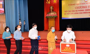 Tuyên Quang ủng hộ hơn 7 tỷ đồng, gần 30 tấn nông sản giúp các địa phương chống dịch