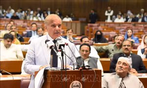 Pakistan thông qua dự thảo sửa đổi Hiến pháp
