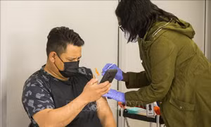 Canada thúc đẩy tiêm vaccine cho trẻ từ 5-11 tuổi
