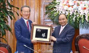 Thủ tướng Nguyễn Xuân Phúc tiếp Chủ tịch Liên đoàn Công nghiệp Hàn Quốc