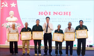 Phát huy vai trò người có công với cách mạng trong phát triển sản xuất, kinh doanh