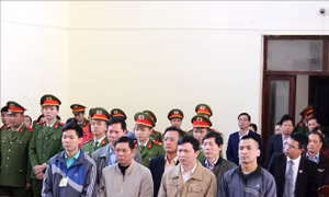 Xét xử vụ tai biến làm 9 người tử vong ở Hòa Bình: Tuyên phạt Hoàng Công Lương 42 tháng tù