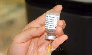 Rủi ro xuất hiện huyết khối chỉ xảy ra sau mũi tiêm đầu tiên của AstraZeneca