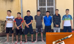 Tạm giữ 7 đối tượng xông vào nhà chém, nổ súng làm 7 người dân bị thương