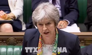 Thủ tướng Anh quyết tâm bảo vệ kế hoạch Brexit