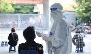 Hà Nội xét nghiệm COVID-19 diện rộng cho toàn bộ người dân