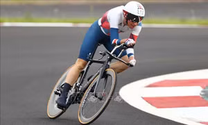 Sarah Storey trở thành VĐV Paralympic xuất sắc nhất nước Anh với tấm HCV thứ 17 
