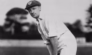 Các nhà sưu tập tranh giành sở hữu chiếc mũ của huyền thoại cricket Don Bradman