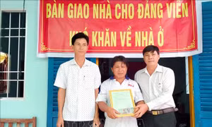 Cách làm hay giúp đảng viên nghèo ở một xã vùng xa của Kiên Giang