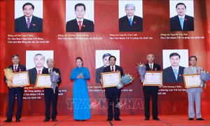 Lễ trao Huân chương Lao động của Nhà nước tặng các cán bộ lãnh đạo Quốc hội