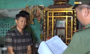  Bắt đối tượng phát tán, tuyên truyền thông tin nhằm chống Nhà nước