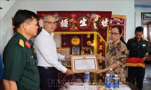 Truy tặng Bằng khen Trung tá Trương Hồng Kỳ dũng cảm cứu người