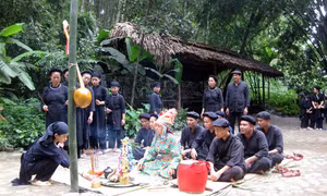 Phát triển du lịch nông thôn - Bài 1: Làng đồng bào dân tộc gìn giữ sắc màu văn hóa
