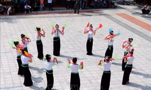 Nghệ thuật múa xòe - Bài 1: 'Đặc sản' văn hóa của người Thái Tây Bắc  