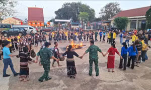 Xuân ấm áp nghĩa tình quân dân nơi biên giới