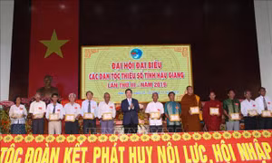 Giảm nghèo vùng đồng bào vùng dân tộc thiểu số là nhiệm vụ trọng tâm