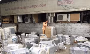 Vận chuyển lậu hàng trăm điều hòa, máy giặt, nồi cơm điện 'second hand'