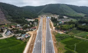 Đủ cơ sở nâng tốc độ đường cao tốc 4 làn xe lên 90 km/h