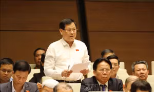 Chú trọng phát triển kinh tế nhưng cần quan tâm hơn đến các vấn đề xã hội