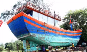 Điểm tựa để ngư dân vươn khơi, bám biển