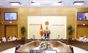 Chủ tịch Quốc hội làm việc với Tổ công tác về công tác phòng, chống dịch COVID-19