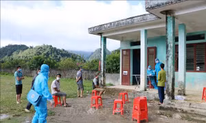 Lai Châu: Truy vết trường hợp liên quan ổ dịch COVID-19 chưa rõ nguồn lây ở Sìn Hồ