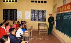 Lớp học xóa mù đặc biệt nơi vùng cao biên giới