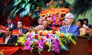 Ông Đỗ Văn Chiến giữ chức Chủ tịch Ủy ban Trung ương Mặt trận Tổ quốc Việt Nam khóa X