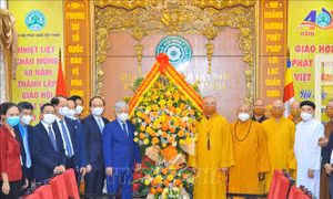 Chủ tịch Ủy ban Trung ương MTTQ Việt Nam thăm, chúc mừng Giáo hội Phật giáo Việt Nam
