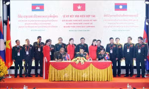 Giao lưu hữu nghị Quốc phòng biên giới Việt Nam - Lào - Campuchia lần thứ nhất