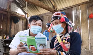 Chăm sóc sức khỏe người dân vùng biên Lai Châu