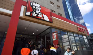 Hàng trăm người ngộ độc thực phẩm, chuỗi nhà hàng KFC phải đóng cửa