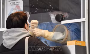 Hàn Quốc thêm trên 13.000 ca mắc mới COVID-19