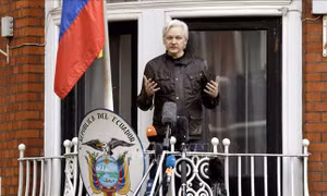 Ecuador muốn ông chủ trang mạng WikiLeaks sớm rời khỏi Đại sứ quán ở Anh